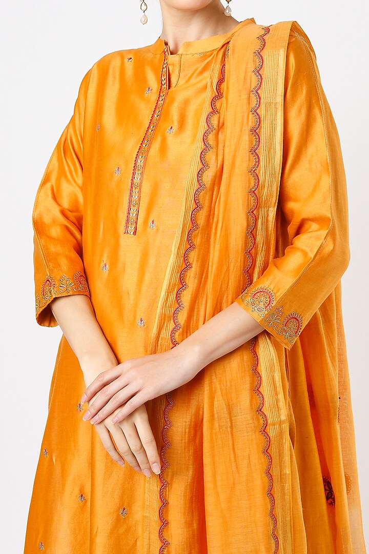 Mustard Embroidered Kurta Set by Turaja at Pernia's Pop Up Shop
