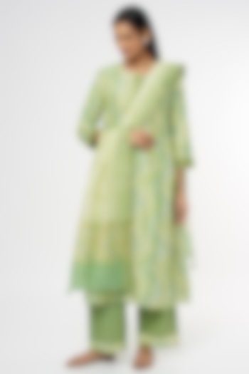 Green Embroidered & Printed Kurta Set by Turaja at Pernia's Pop Up Shop