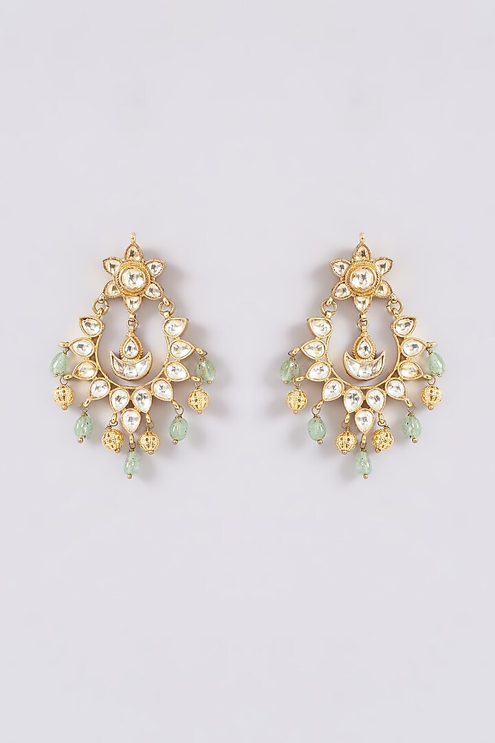 Gold Finish Kundan Polki & Emerald Necklace Set by Turquoise Jewels at Pernia's Pop Up Shop