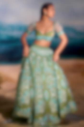 Sea Blue Silk Velvet Resham Embroidered Bridal Lehenga Set by TUHINA SRIVASTAVA at Pernia's Pop Up Shop