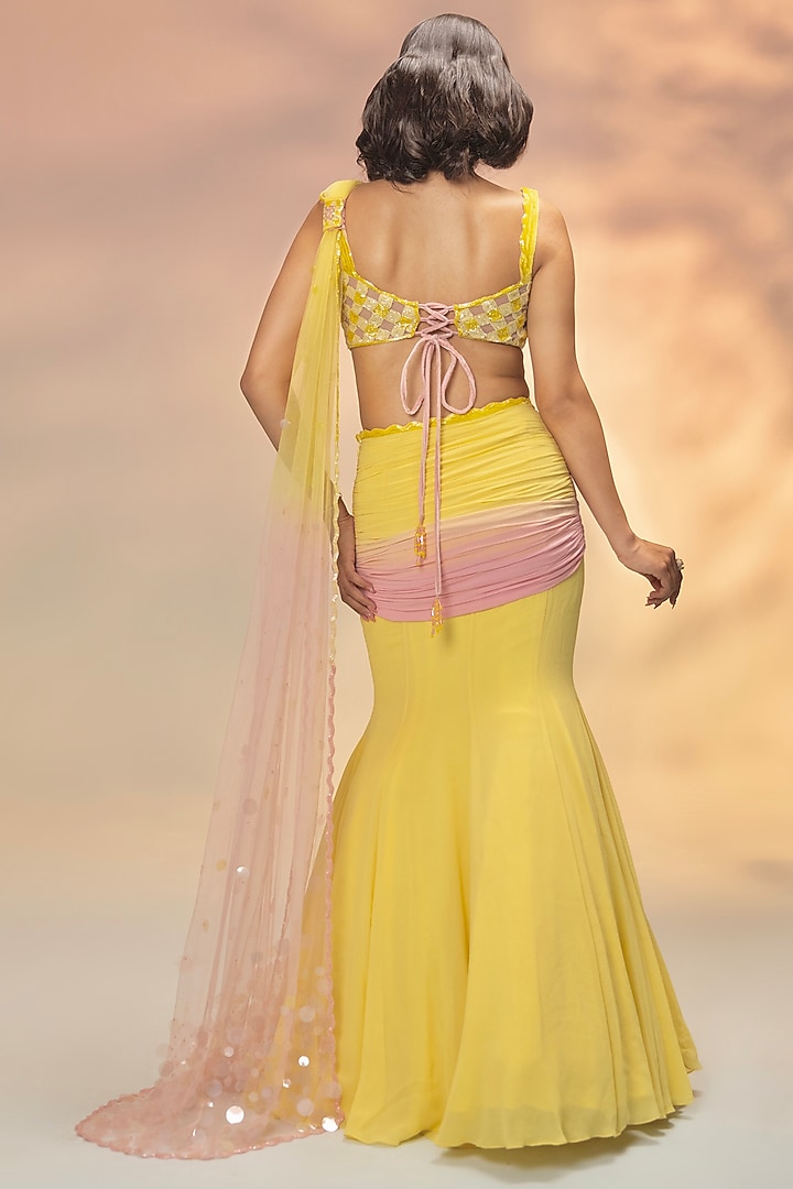 Yellow & Pink Ombre Georgette Mermaid Wedding Saree Set by TUHINA SRIVASTAVA at Pernia's Pop Up Shop