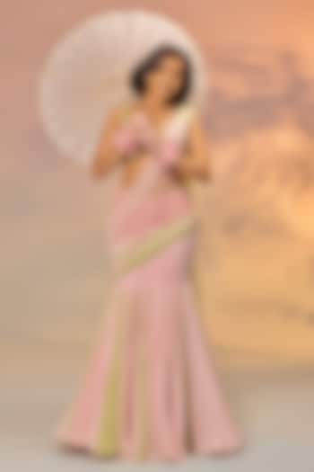 Pink & Green Ombre Georgette Mermaid Wedding Saree Set by TUHINA SRIVASTAVA at Pernia's Pop Up Shop