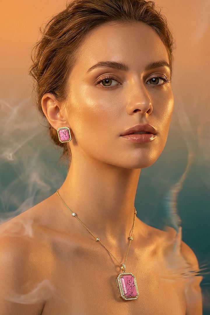 Micro Gold Finish Kundan Polki & Pearl Necklace Set by Tussya at Pernia's Pop Up Shop