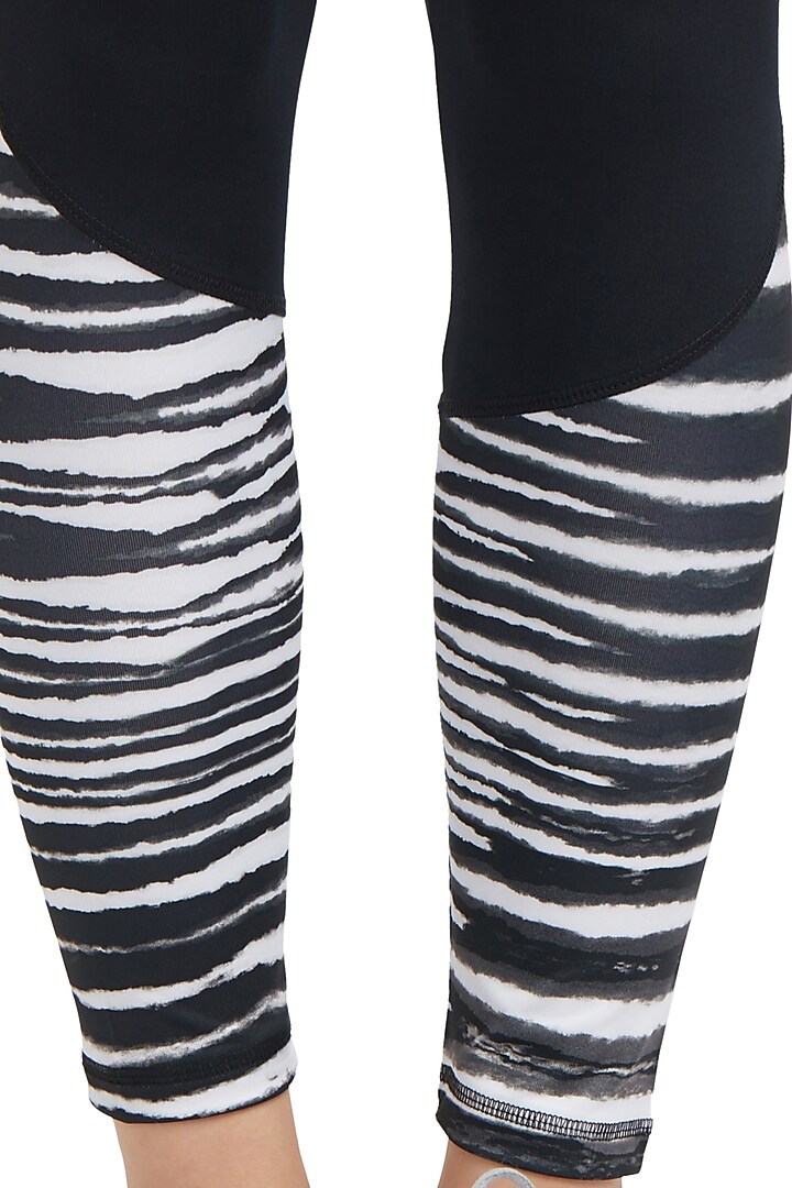 Black Lightweight Leggings by TUNA ACTIVE at Pernia's Pop Up Shop