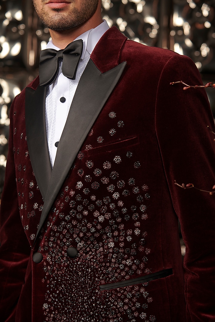 Maroon Tonal Embroidered Tuxedo Set by Rohit Gandhi & Rahul Khanna Men at Pernia's Pop Up Shop