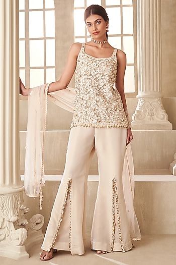 Off-White Tissue Organza & Tulle Embroidered Kurta Set by Taavare at Pernia's Pop Up Shop