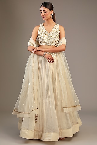 Off-White Kota Aari Hand Embroidered Lehenga Set by Taavare