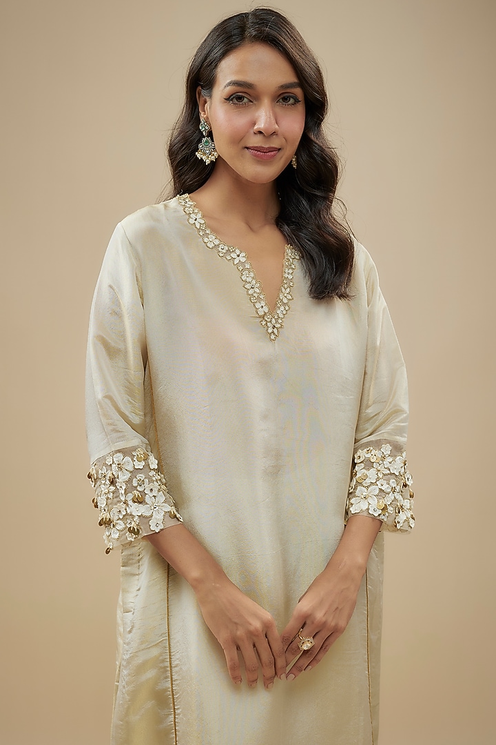 Ivory Tissue Organza Aari Hand Embroidered Kurta Set by Taavare at Pernia's Pop Up Shop