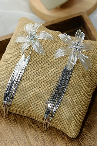White & Silver Resin Push-Back Floral Earrings by The Vintage Snob