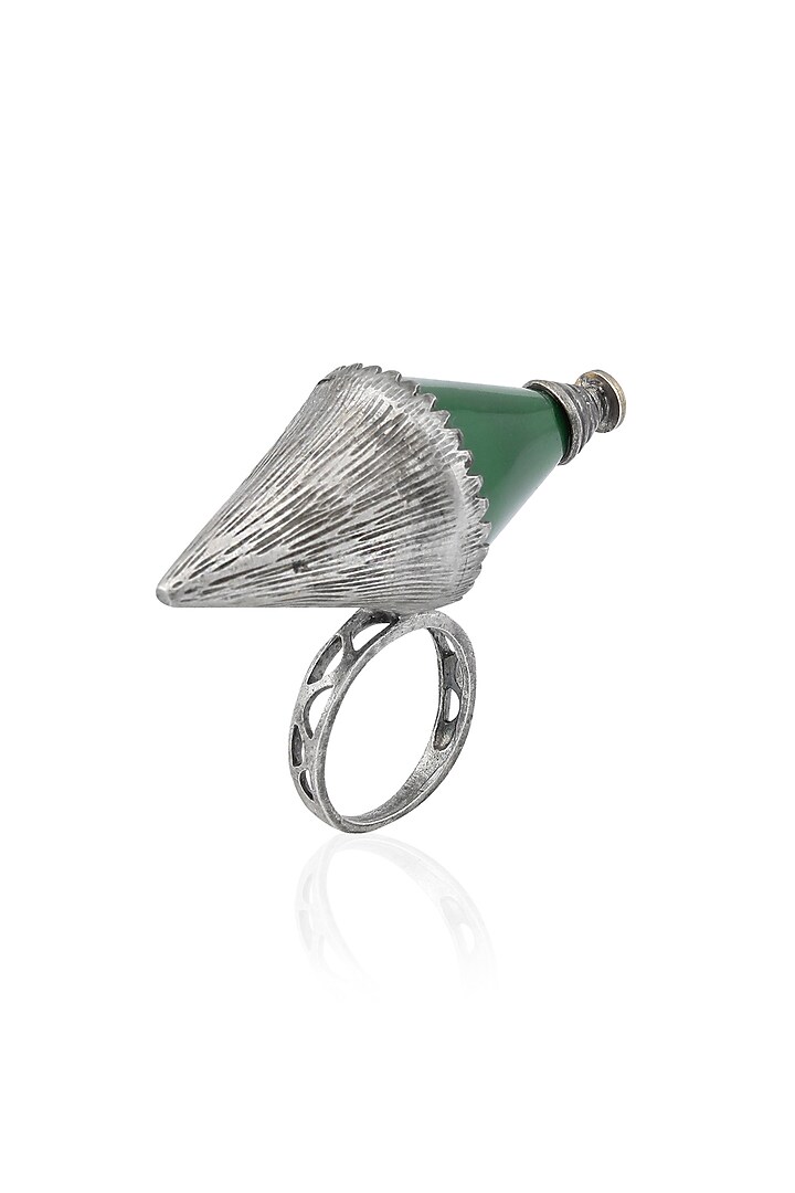 Tanvi Garg presents Silver finish emerald semi precious double triangle ring available only at Pernia's Pop Up Shop.