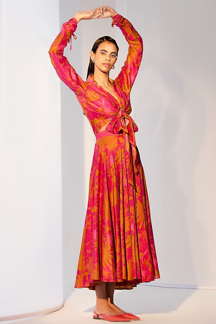 Rust Handloom Chanderi Skirt Set by Twinkle Hanspal