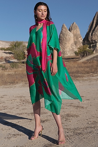 Green & Fuchsia Handloom Chanderi Bonsai Printed Kaftan by Twinkle Hanspal