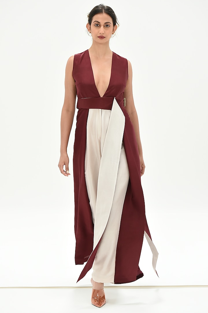 Wine & White Color-Blocked Jumpsuit by Twinkle Hanspal