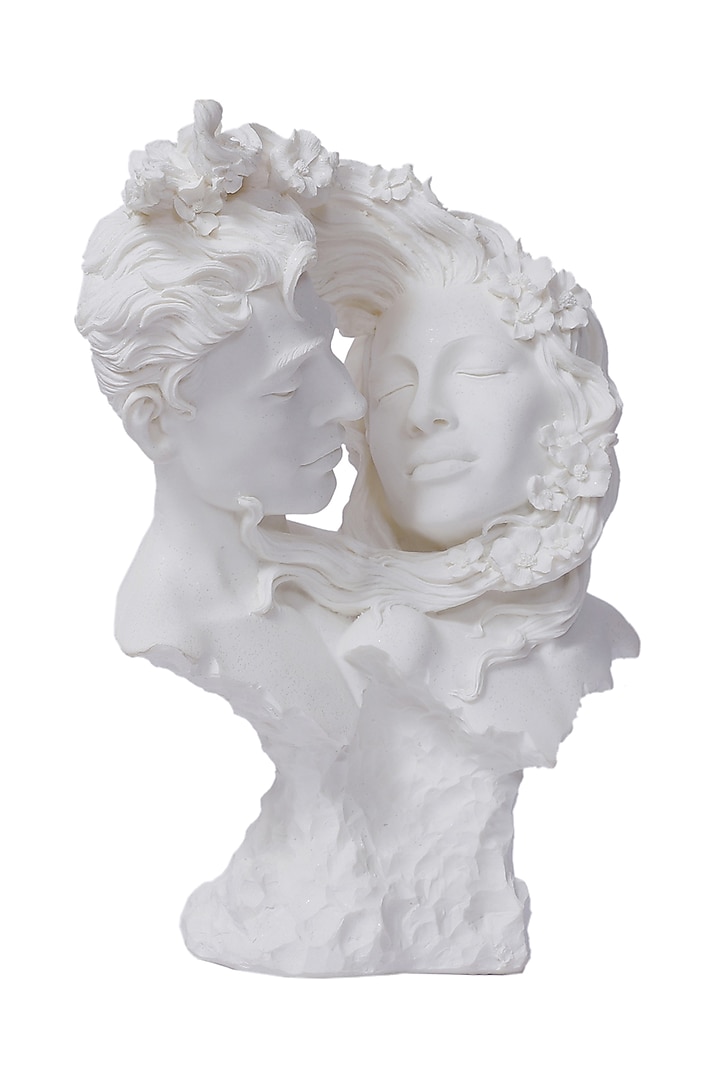 White Polyresin Antique Couple Showpiece by The White Ink Decor at Pernia's Pop Up Shop