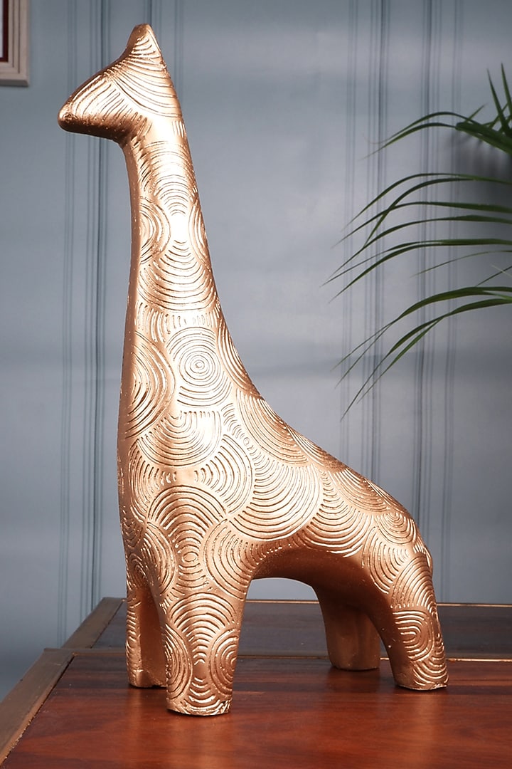 Gold Polyresin Giraffe Modern Art Showpiece by The White Ink Decor at Pernia's Pop Up Shop