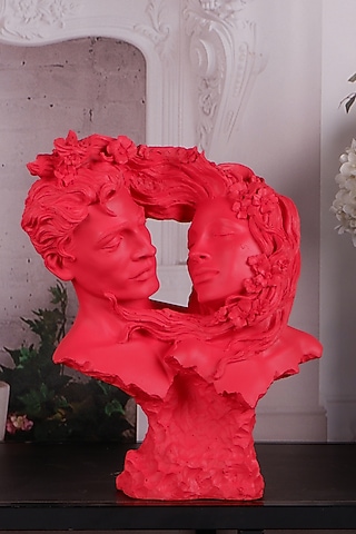 Red Polyresin Antique Couple Face Showpiece by The White Ink Decor