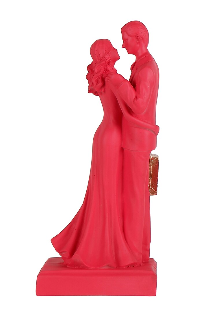 Red Polyresin Antique Couple Showpiece by The White Ink Decor at Pernia's Pop Up Shop
