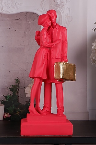 Red Polyresin Antique Couple Showpiece by The White Ink Decor
