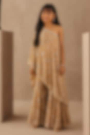 Peach Net Mirrorwork One-Shoulder Sharara Set For Girls by Twenty Nine Kids at Pernia's Pop Up Shop