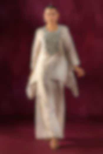 Silver Banarasi Tissue Mirror Embellished Tunic Set by Twenty Nine at Pernia's Pop Up Shop