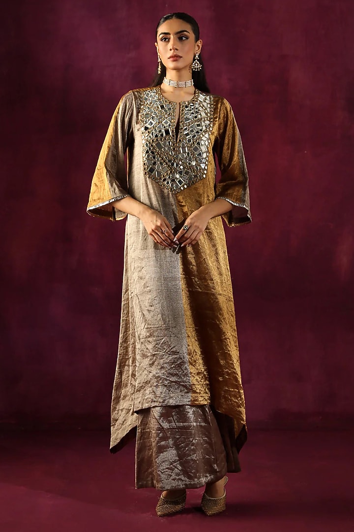 Gold & Silver Banarasi Tissue Mirror Embellished Kurta Set by Twenty Nine at Pernia's Pop Up Shop
