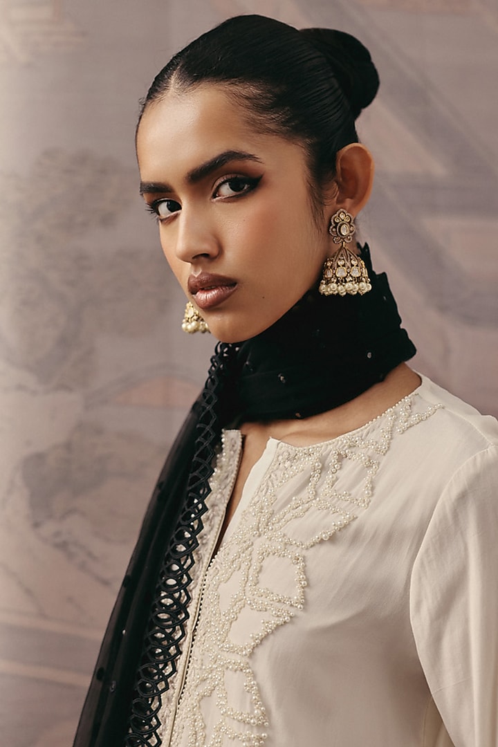 Black Tulle Dupatta by Twenty Nine at Pernia's Pop Up Shop