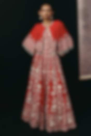 Red Crepe Silk Mirror & Beads Work Bridal Lehenga Set by Twenty Nine at Pernia's Pop Up Shop