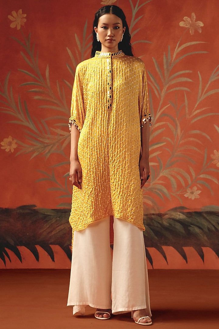 Honeycomb Gajji Silk Bandhani Mirror Work Kurta by Twenty Nine at Pernia's Pop Up Shop