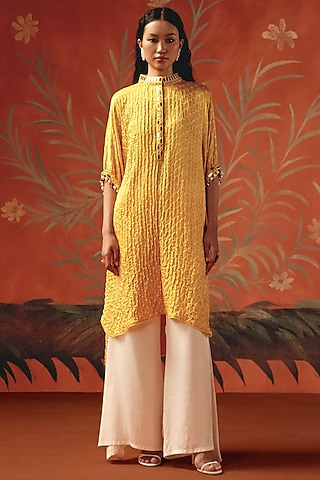 Honeycomb Gajji Silk Bandhani Mirror Work Kurta by Twenty Nine