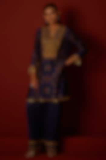 Deep Indigo Patola Marodi Embellished Tunic Set by Twenty Nine at Pernia's Pop Up Shop