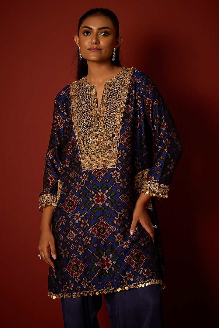 Deep Indigo Patola Marodi Embellished Tunic Set by Twenty Nine at Pernia's Pop Up Shop