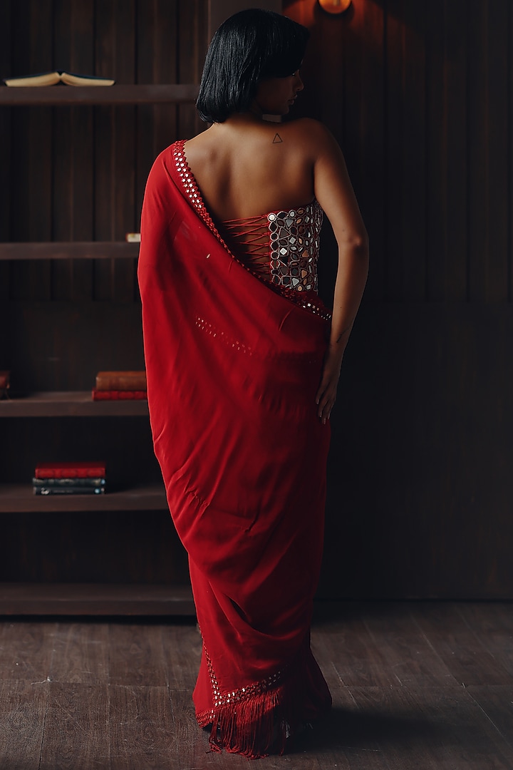 Scarlet Red Georgette Mirror Work Wedding Saree Set by Twenty Nine at Pernia's Pop Up Shop