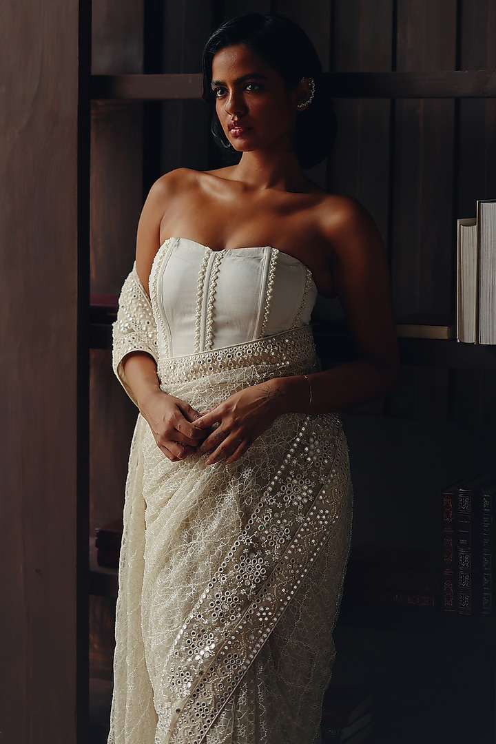 Dewdrop Ivory Jaal Net Mirror Embellished Wedding Saree Set by Twenty Nine at Pernia's Pop Up Shop