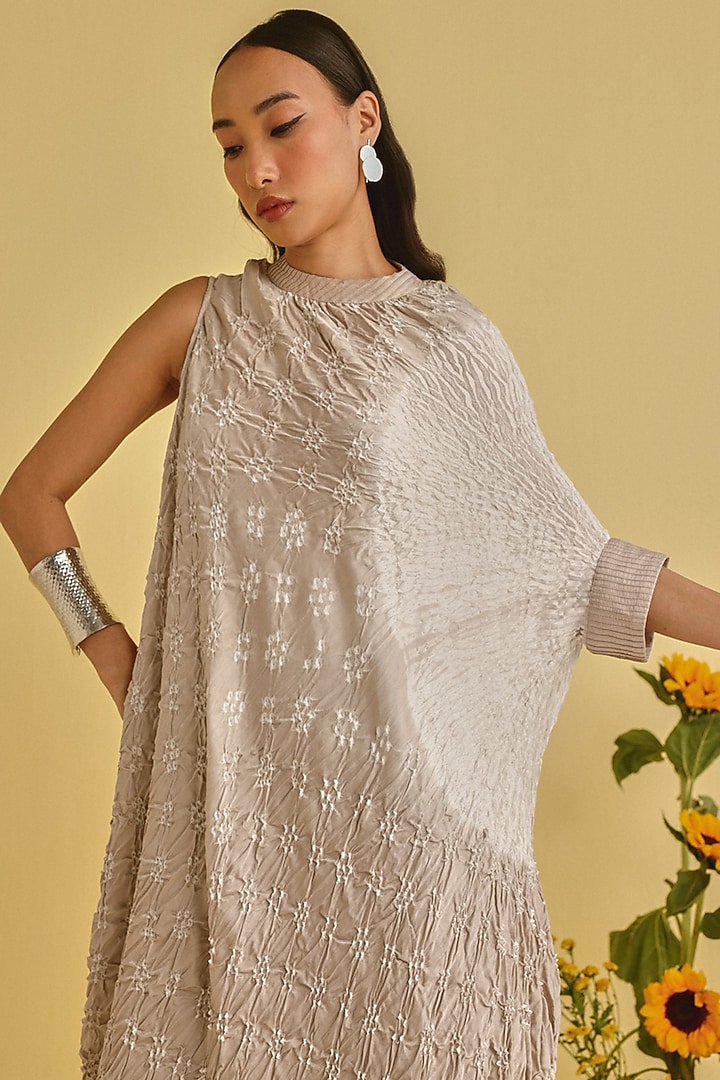 Mouse-Colored Gajji Silk Bandhani Shibori One-Sleeves Cape by Twenty Nine at Pernia's Pop Up Shop