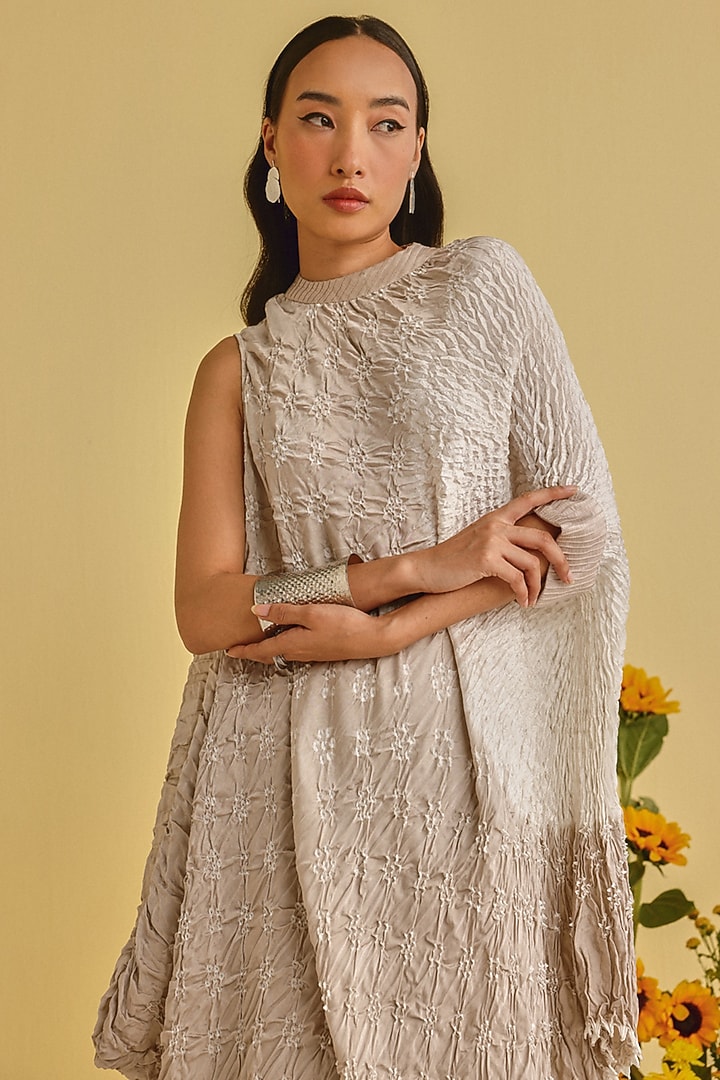 Mouse-Colored Gajji Silk Bandhani Shibori One-Sleeves Cape by Twenty Nine at Pernia's Pop Up Shop