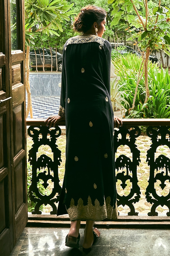Black Matka Silk Embroidered Kaftan by The Whole Nine Yards at Pernia's Pop Up Shop