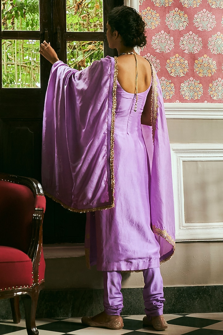 Lilac Dupion Silk Kurta Set by The Whole Nine Yards at Pernia's Pop Up Shop