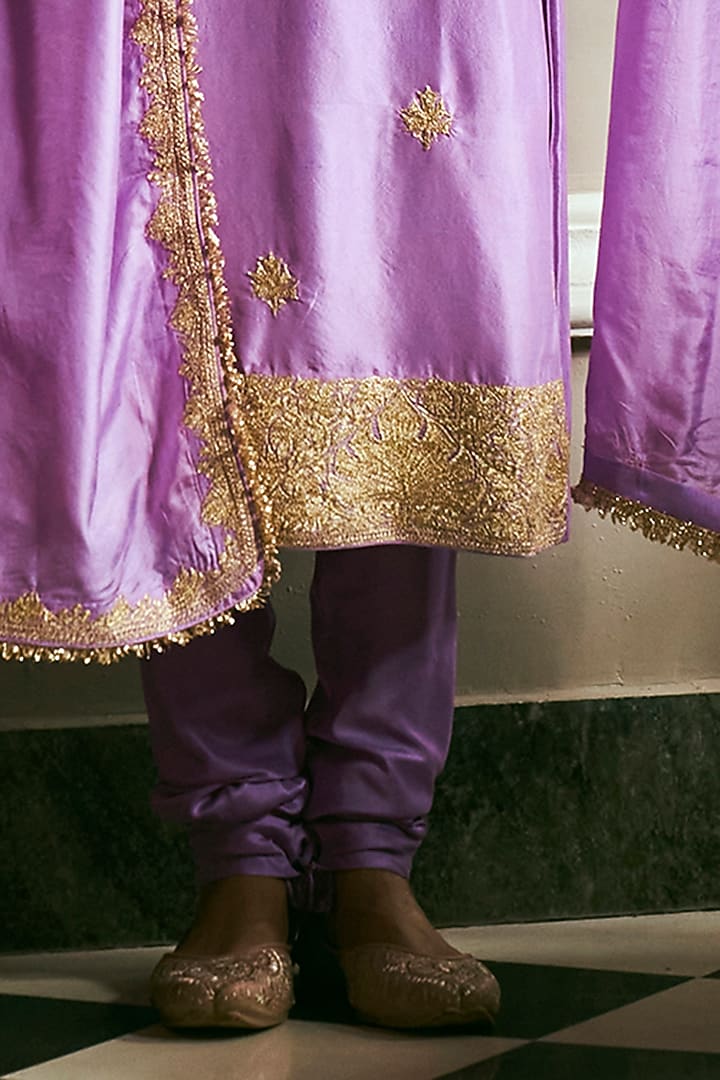 Lilac Dupion Silk Kurta Set by The Whole Nine Yards at Pernia's Pop Up Shop