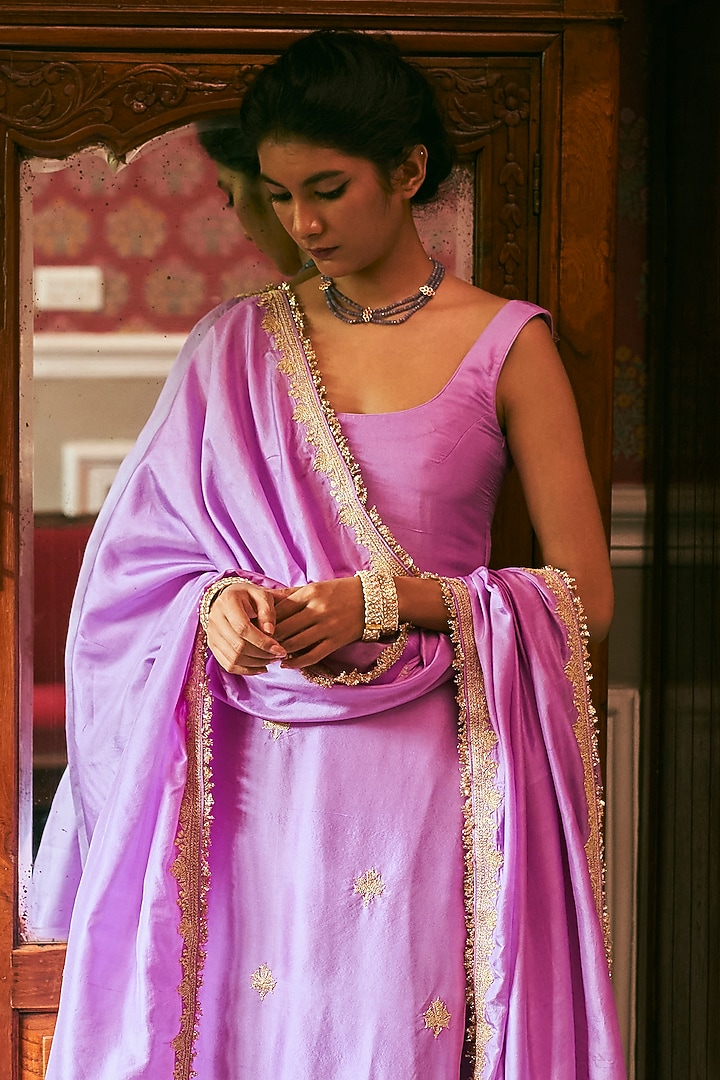Lilac Dupion Silk Kurta Set by The Whole Nine Yards at Pernia's Pop Up Shop