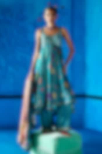 Teal Blue Bemberg Satin Floral Printed Kurta Set by The Whole Nine Yards at Pernia's Pop Up Shop