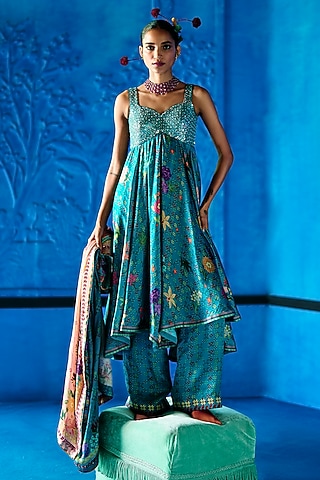 Teal Blue Bemberg Satin Floral Printed Kurta Set by The Whole Nine Yards
