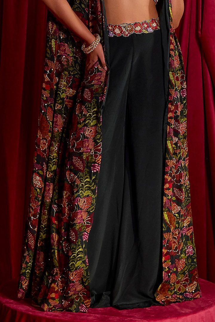 Green Pure Crepe Floral Printed Jacket Set by TYOHAR at Pernia's Pop Up Shop
