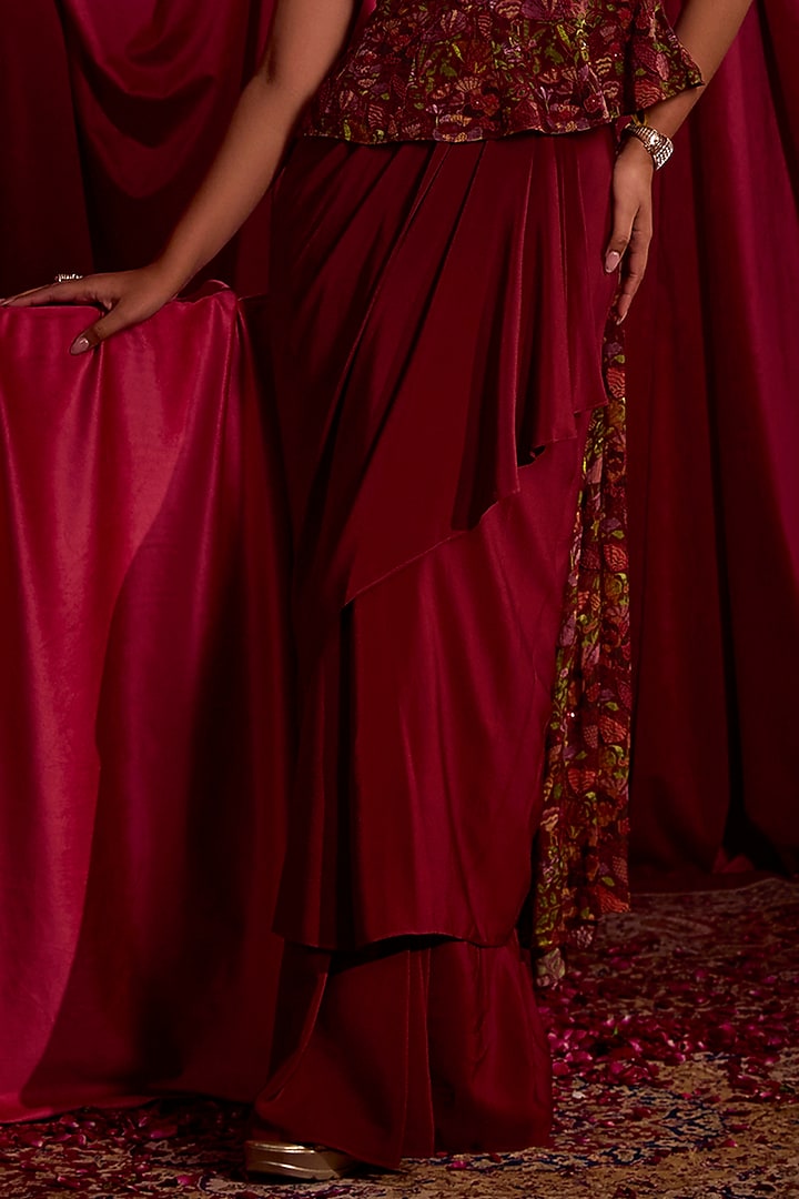 Red Pure Crepe Skirt Set by TYOHAR at Pernia's Pop Up Shop