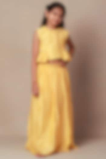 Yellow Chanderi Cotton Skirt Set For Girls by Tiny troop at Pernia's Pop Up Shop