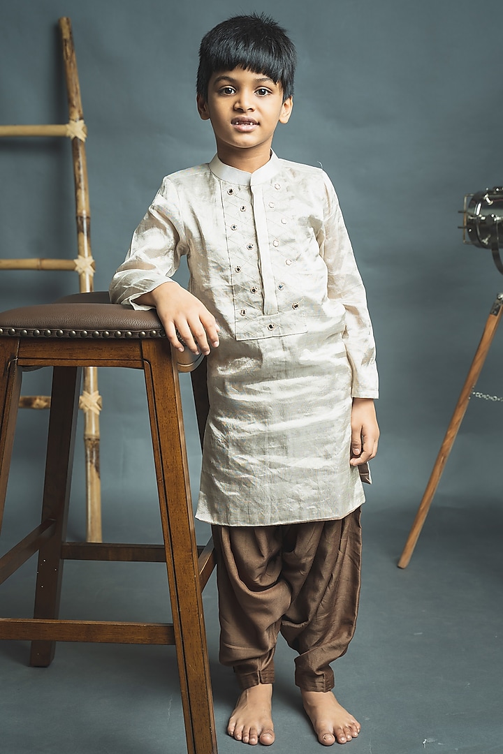 Ivory Embroidered Kurta Set For Boys by Tiny troop