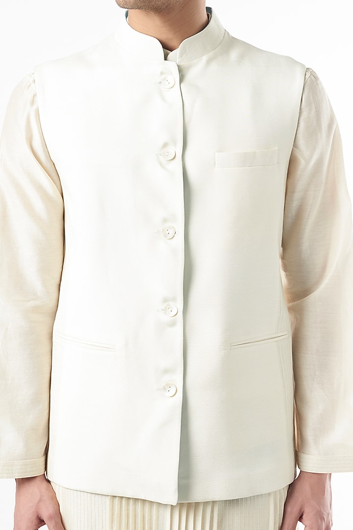 White Chanderi Silk Kurta Set With Bundi Jacket by DUARA MEN at Pernia's Pop Up Shop