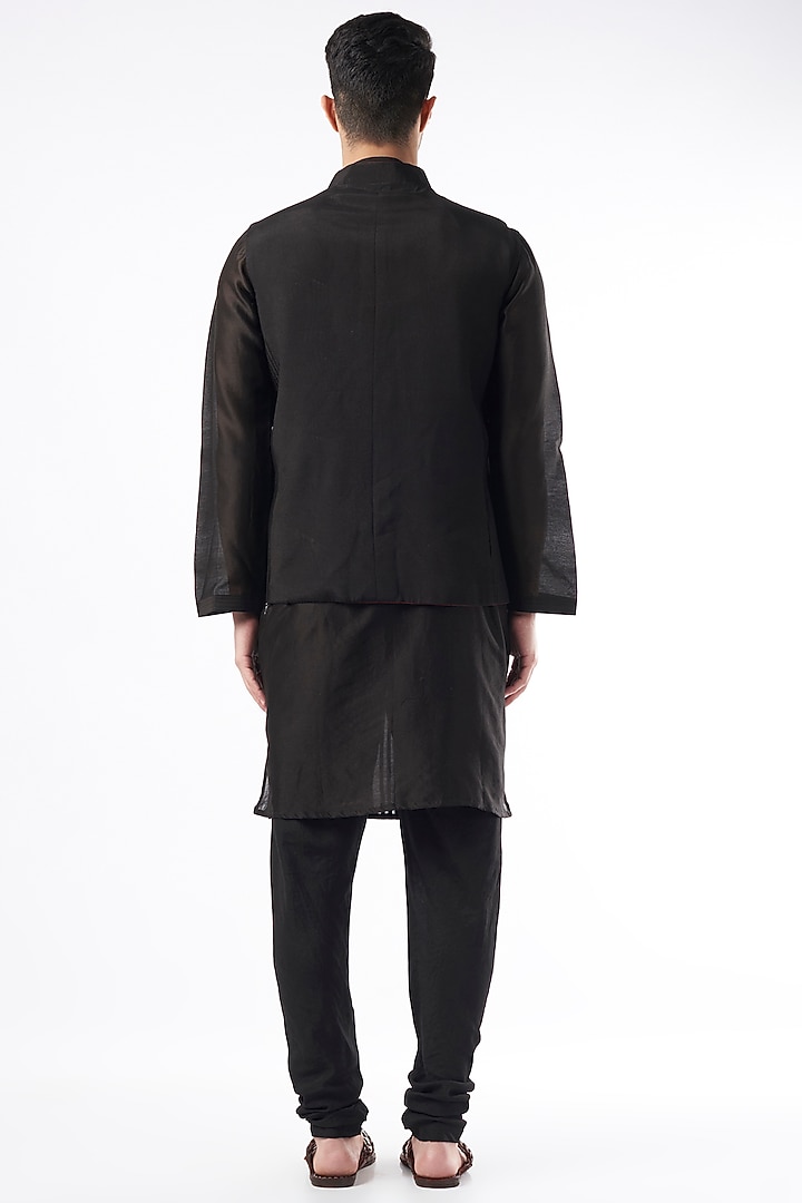 Black Chanderi Silk Kurta Set With Bundi Jacket by DUARA MEN at Pernia's Pop Up Shop