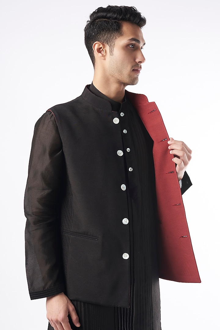 Black Chanderi Silk Kurta Set With Bundi Jacket by DUARA MEN at Pernia's Pop Up Shop