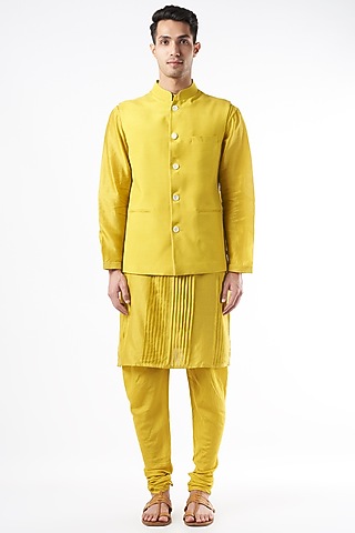 Mustard Chanderi Silk Kurta Set With Bundi Jacket by DUARA MEN