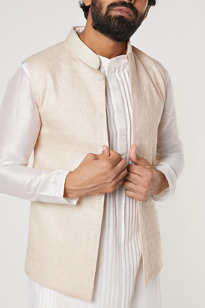 Blush Pink Floral Bundi Jacket by DUARA Men at Pernia's Pop Up Shop